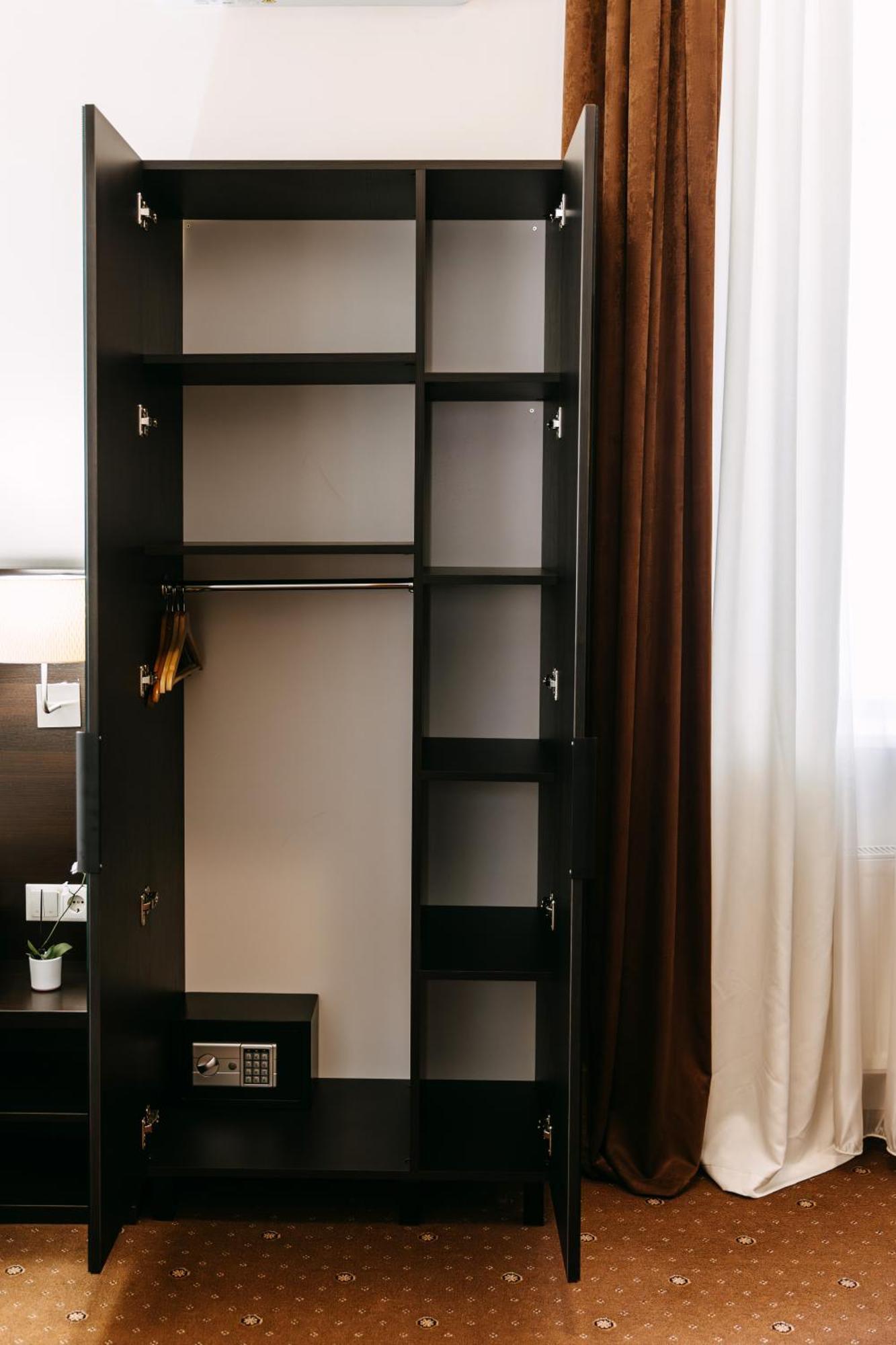 Summit Villa Chişinău Eksteriør billede
