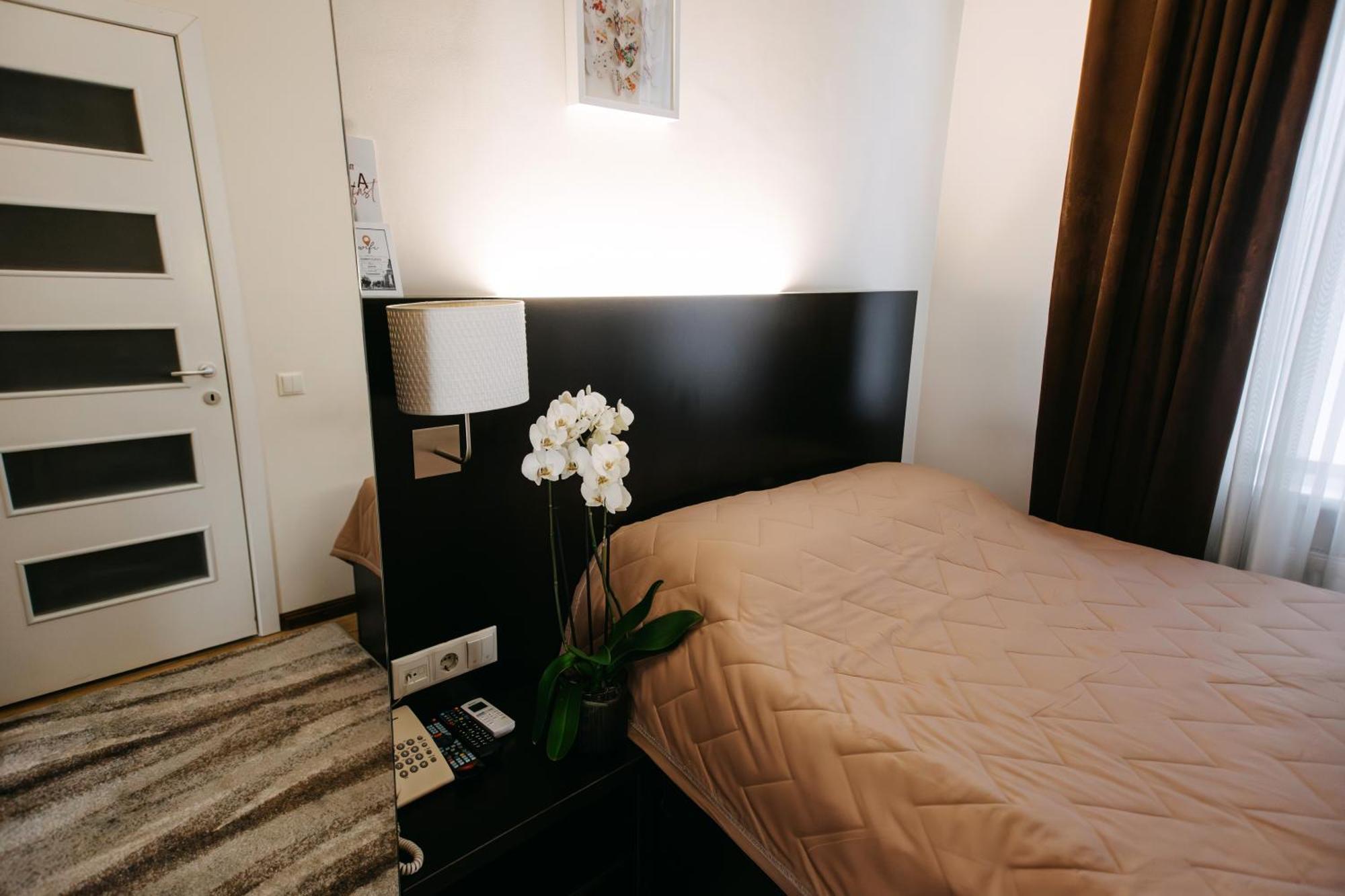 Summit Villa Chişinău Eksteriør billede