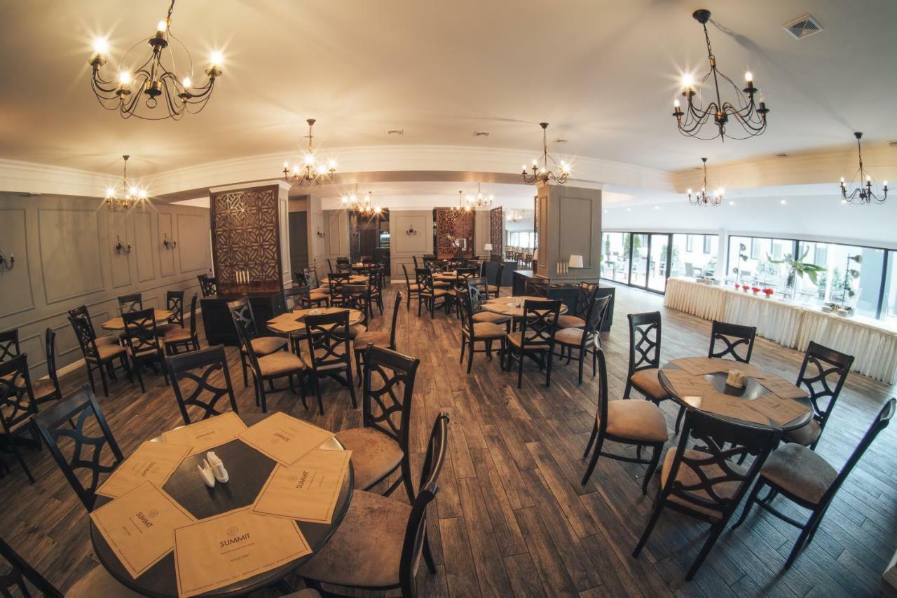 Summit Villa Chişinău Eksteriør billede